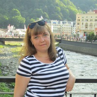 Анна Монова