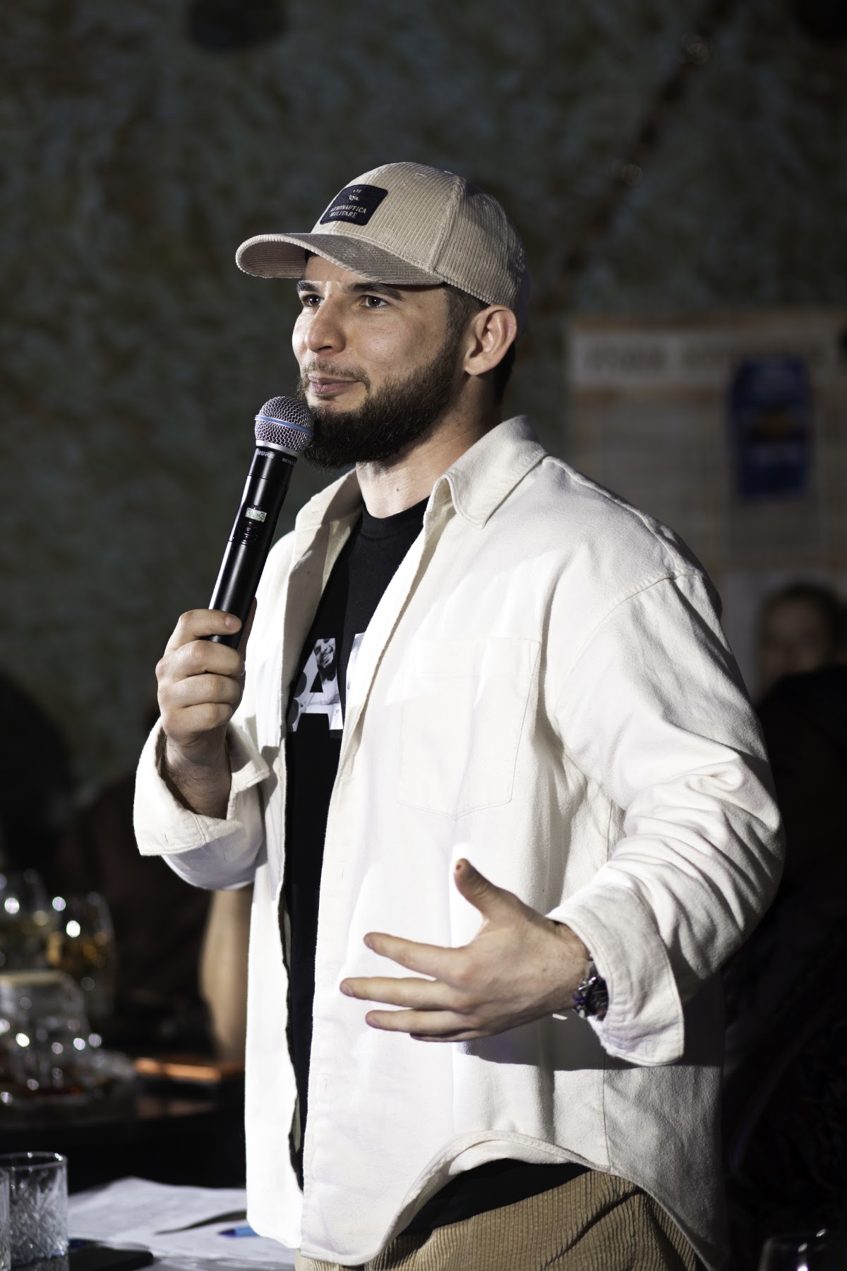 Кадр 170 из 200