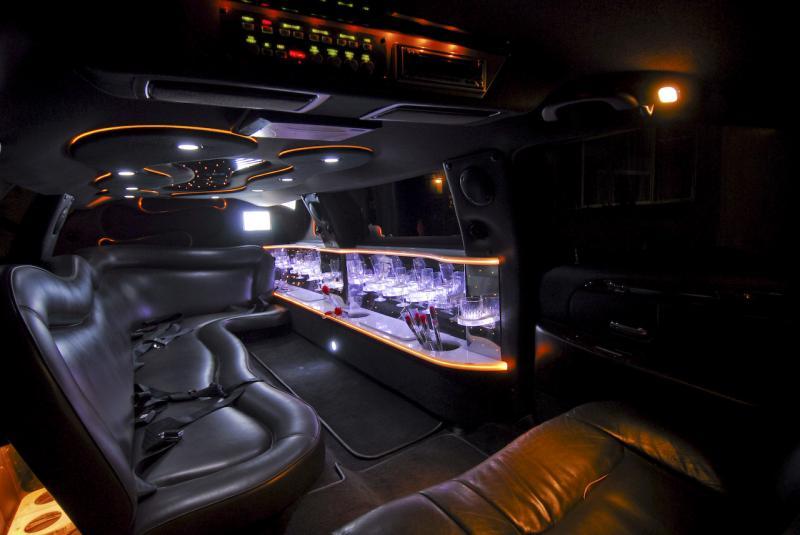 Lincoln Town Car — кадр 4 из 5
