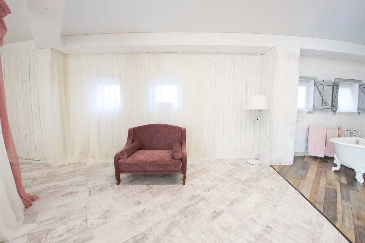 Studio18