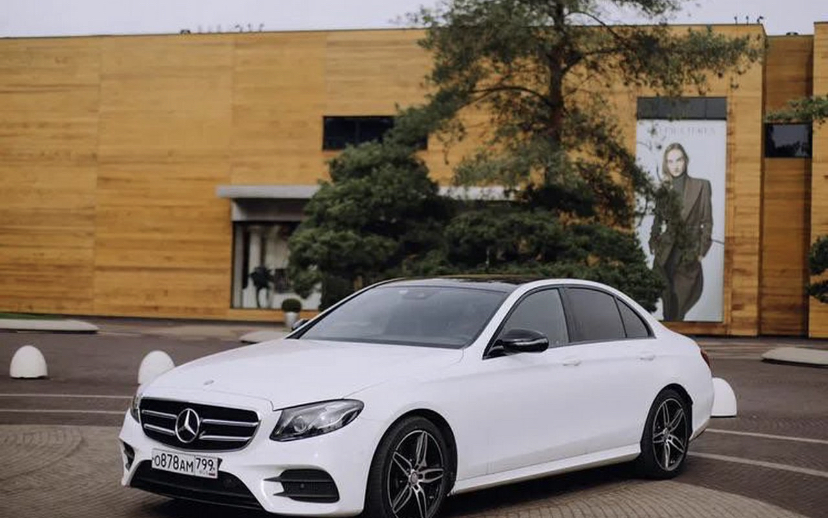 Mercedes-Benz E-Class W213 белая