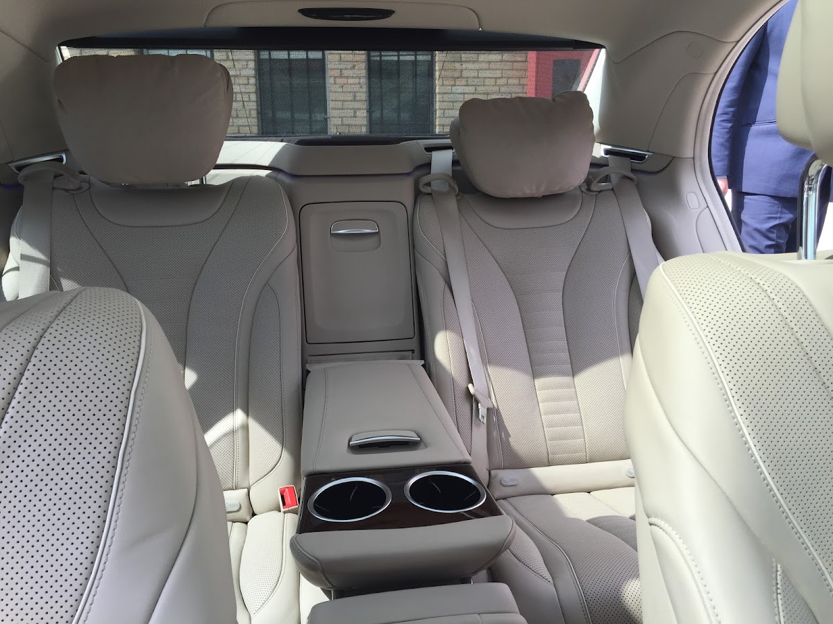 Mercedes S500 (w222 черный на светлом салоне