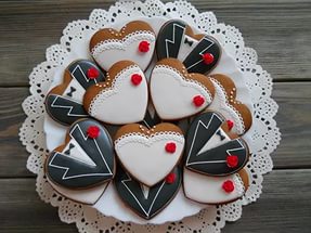 комплименты и рассадочные карточки