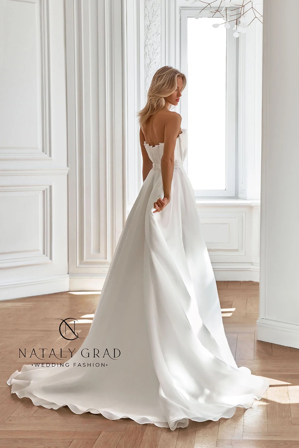 NATALY GRAD