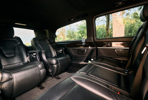 Mercedes-Benz V-class extra long — кадр 2 из 2
