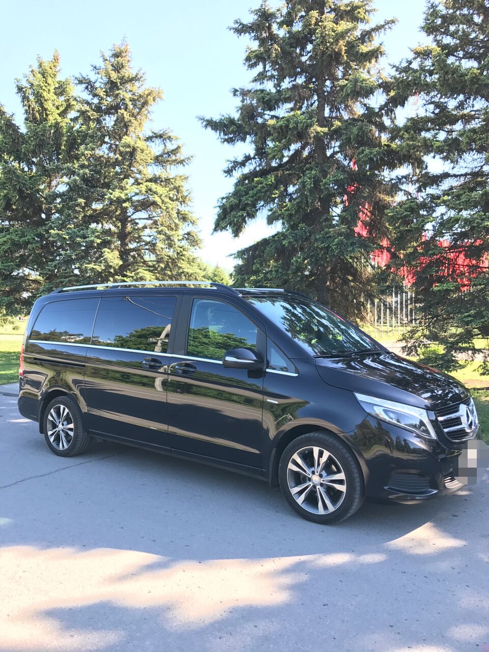 Mercedes V class — кадр 2 из 10
