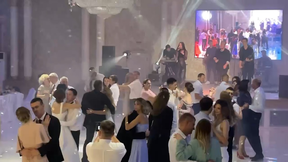 Видео