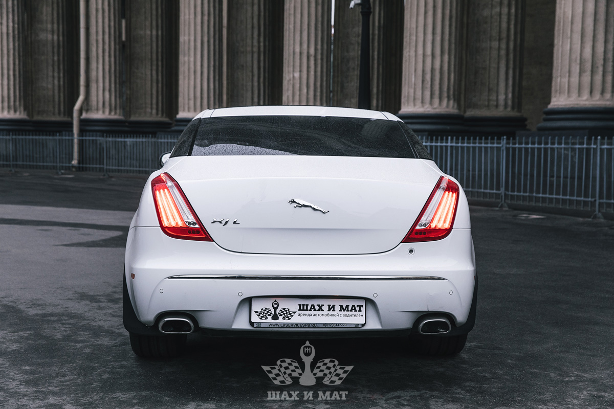 Jaguar XJ long