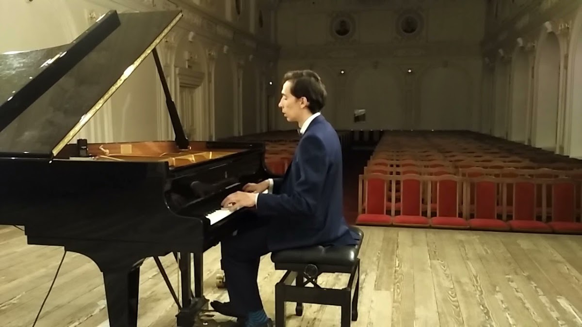 Видео