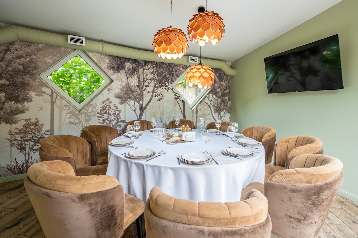 Close-lounge