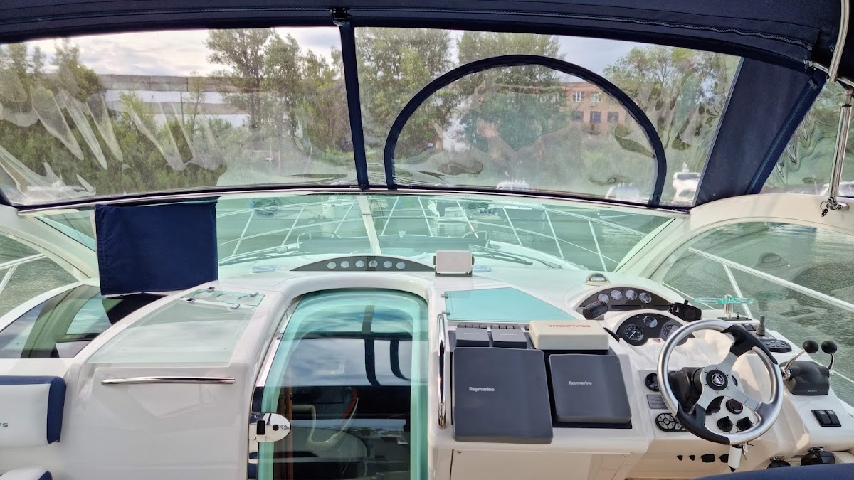 Интерьер и экстерьер Fairline Targa