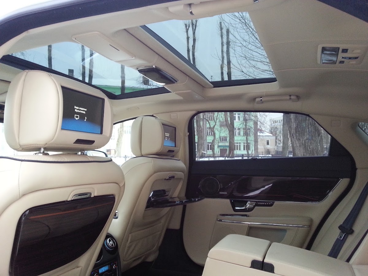 Jaguar XJ — кадр 3 из 3