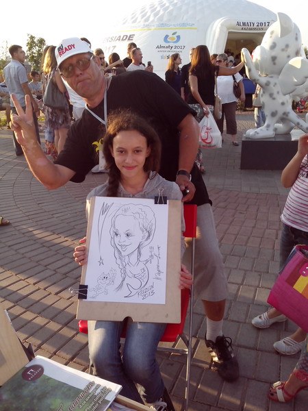 Шаржи с натуры! Шаржист на празднике!