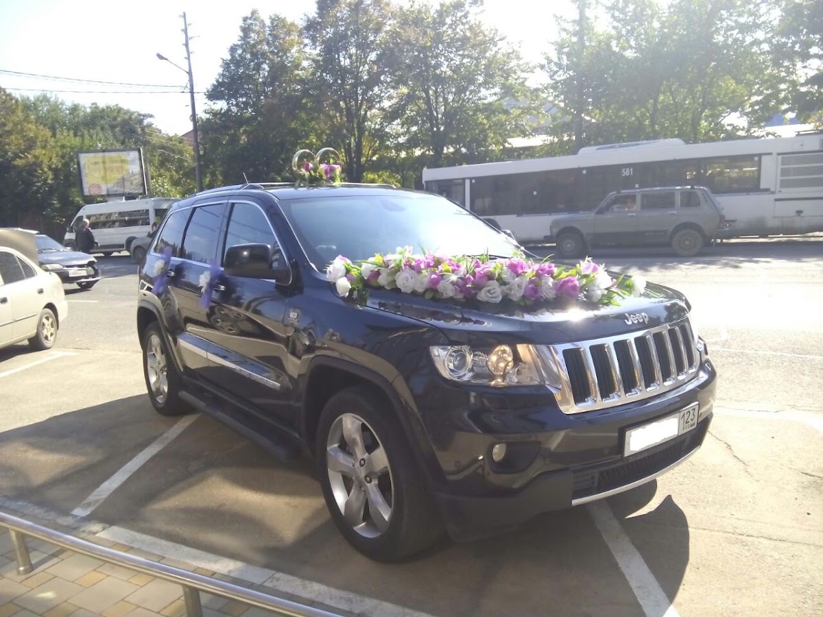 Jeep Cherokee — кадр 2 из 4