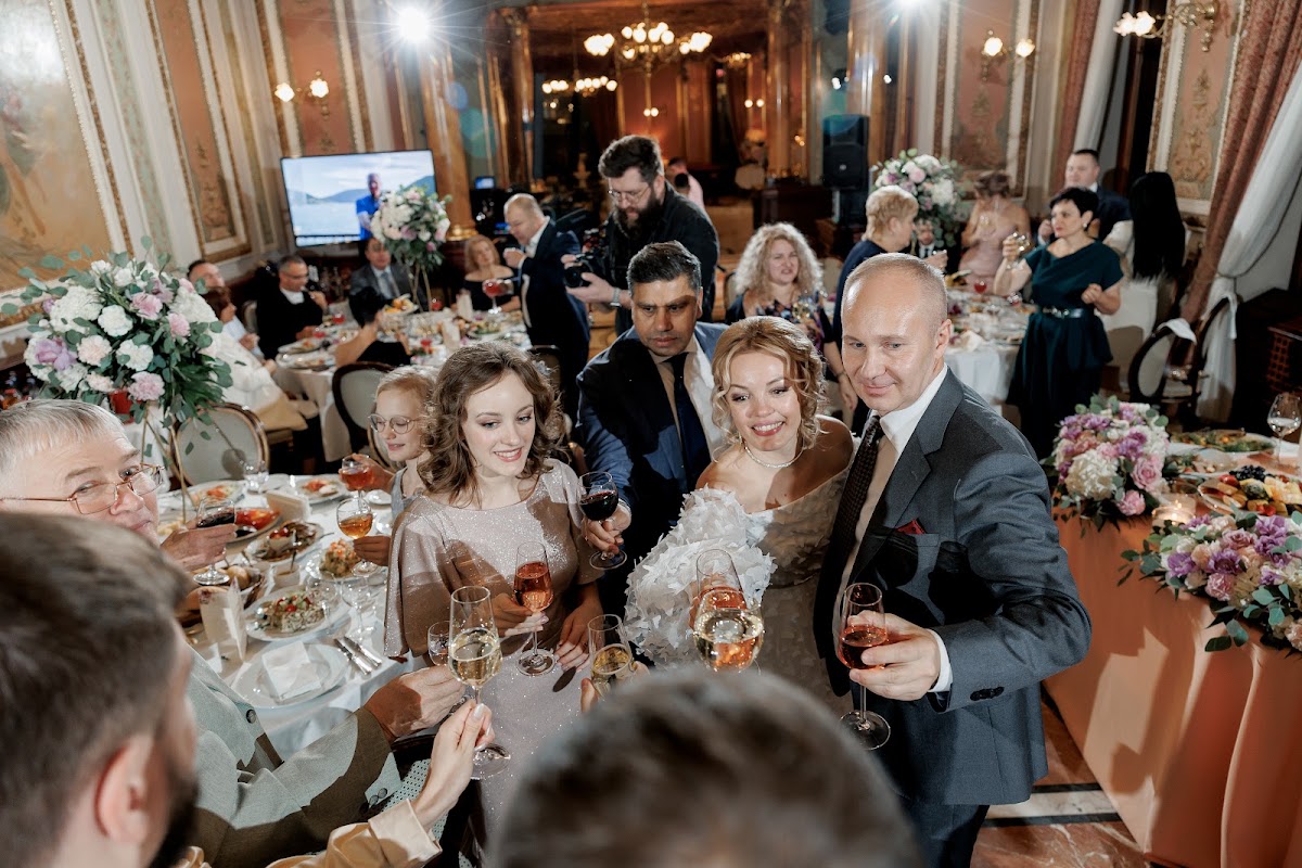 Виктор и Елена