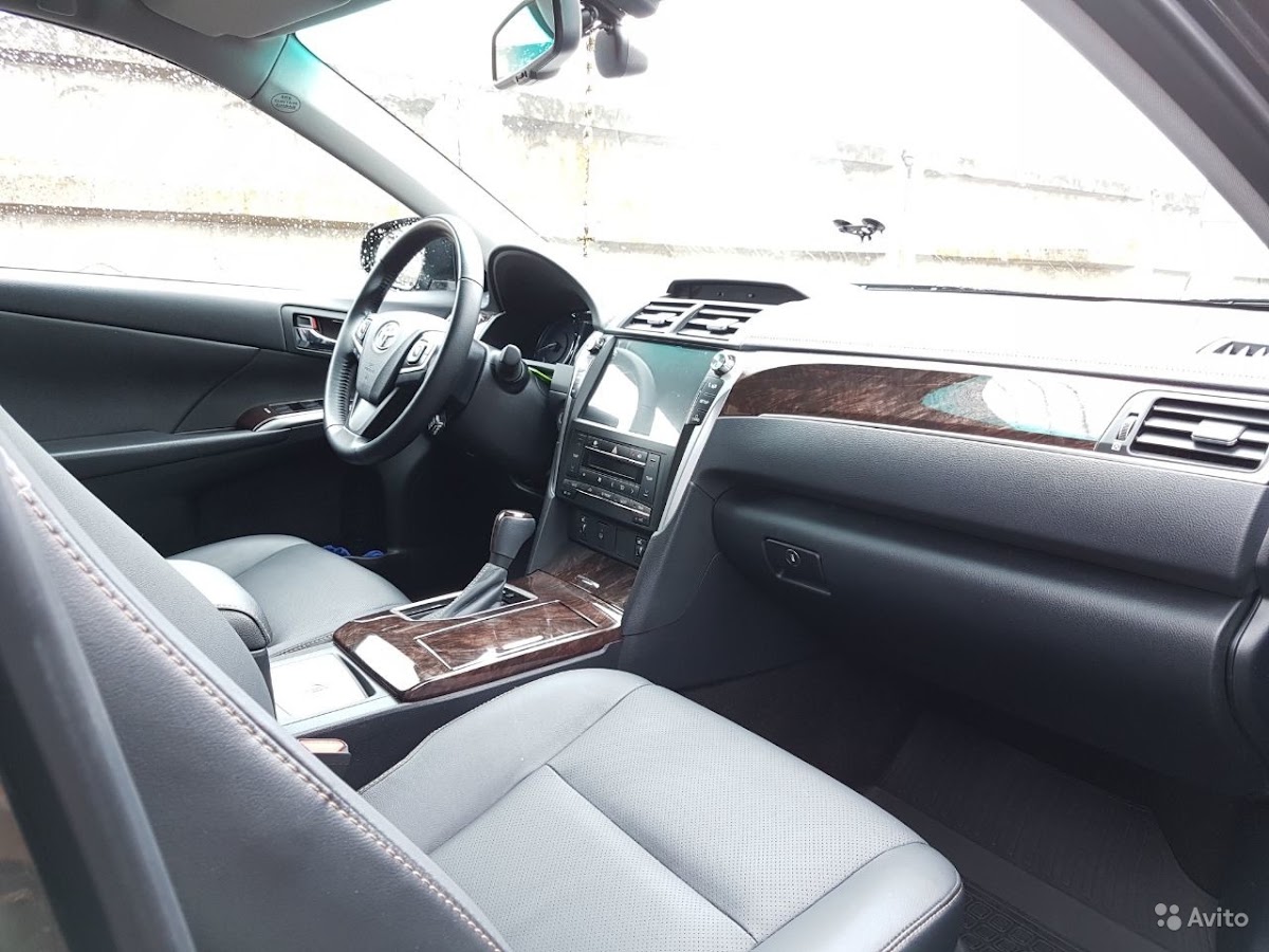 Toyota Camry Exclusive — кадр 5 из 6