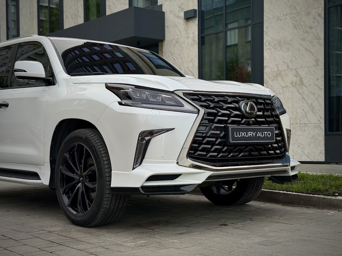 Lexus LX570