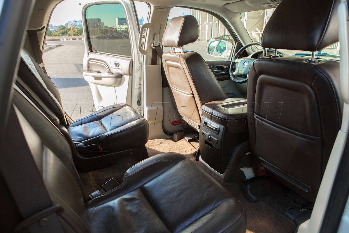 Cadillac Escalade белый, 7 мест