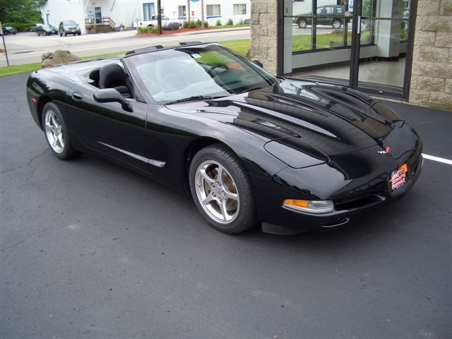 Chevrolet Corvette кабриолет — кадр 3 из 6