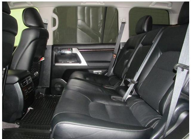 Toyota Land Cruiser 200