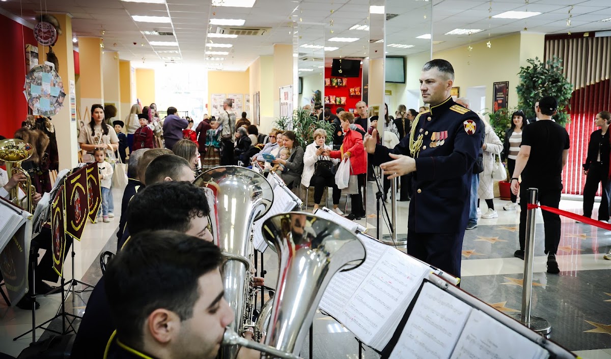Благотворительный фестиваль, гала концерт "1000 улыбок" г. Сочи