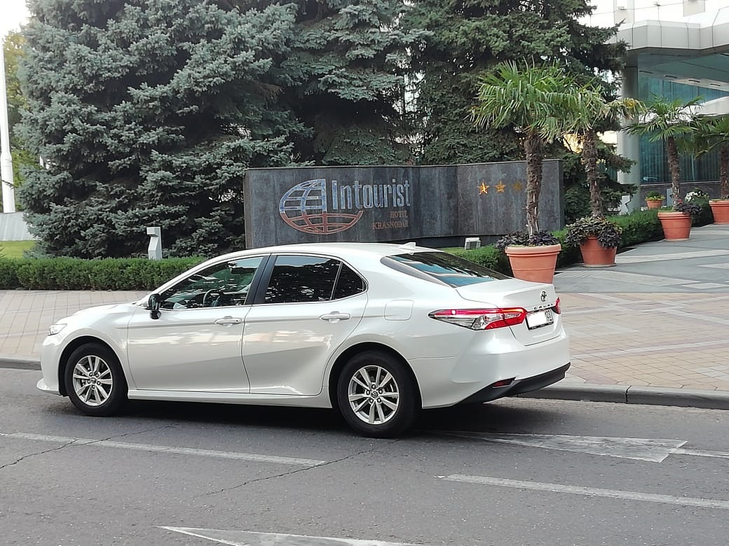 Тойота Камри