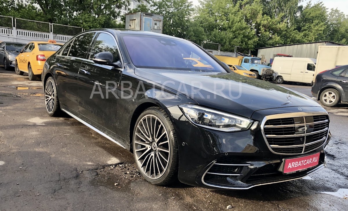 Mercedes S500 (w223) черный на коричневом салоне