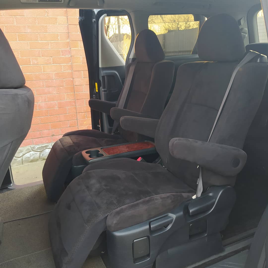 Toyota Vellfire — кадр 3 из 3