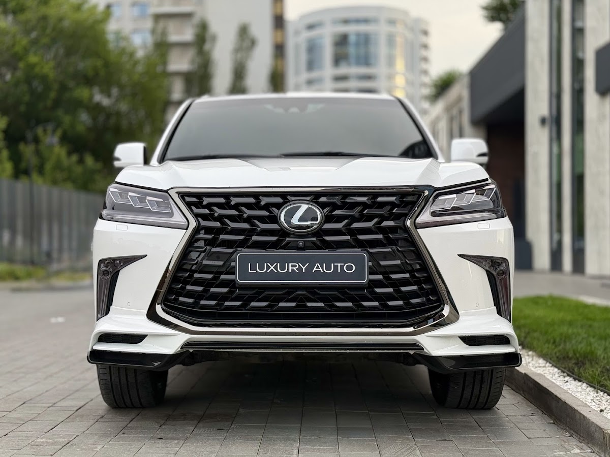 Lexus LX570