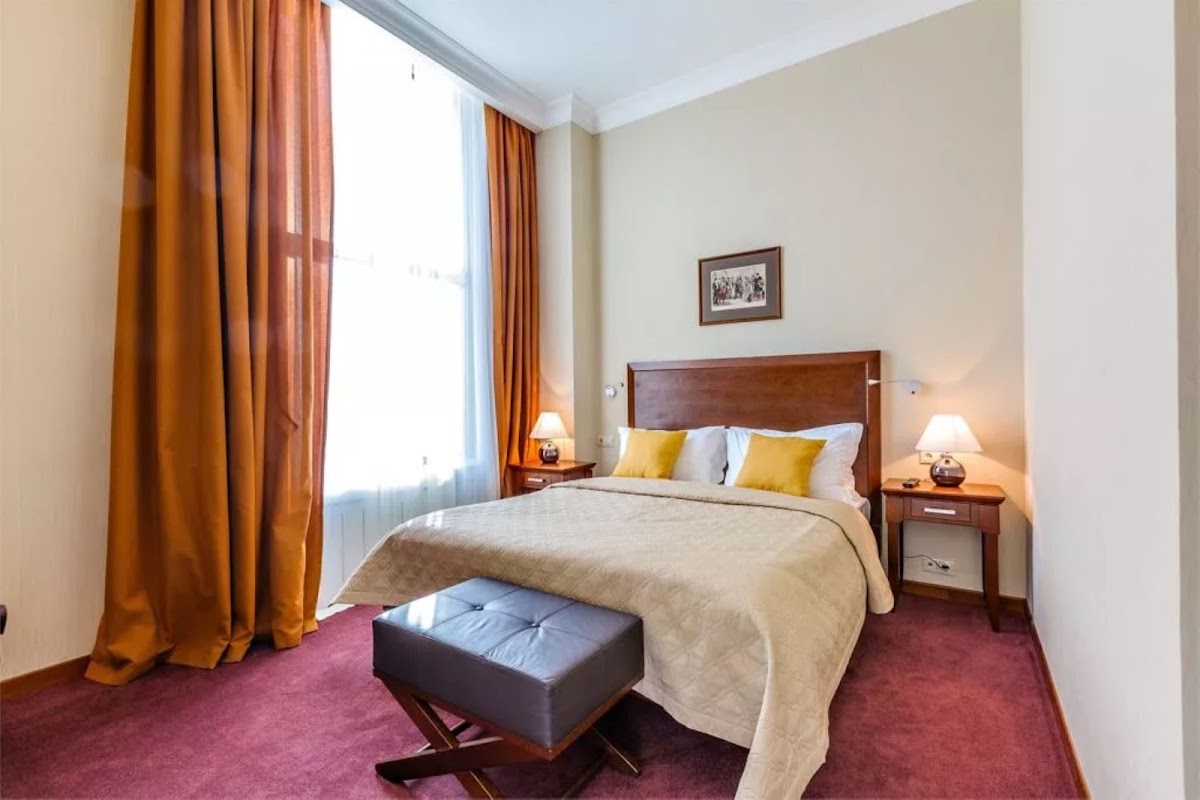 РАЙКИН PLAZA HOTEL — кадр 5 из 86