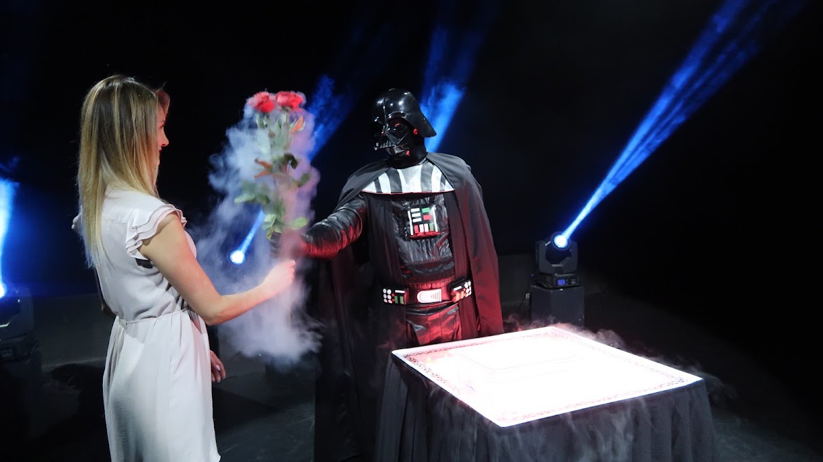 DARTH VADER SHOW