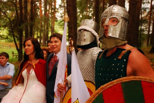 Ах рыцари, ах дамы (2009 год)