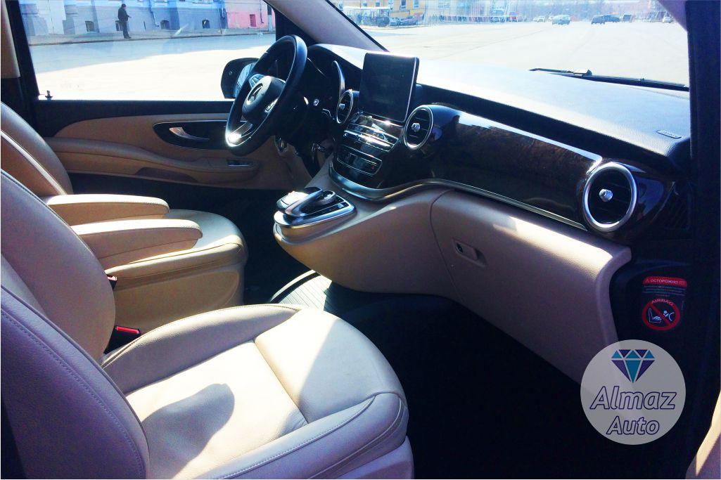 Mercedes V-class W447