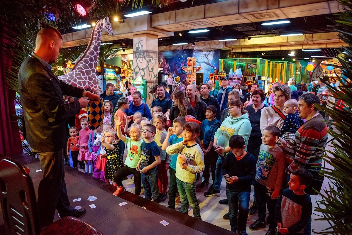 фокусник-иллюзионист Владислав VEGA.