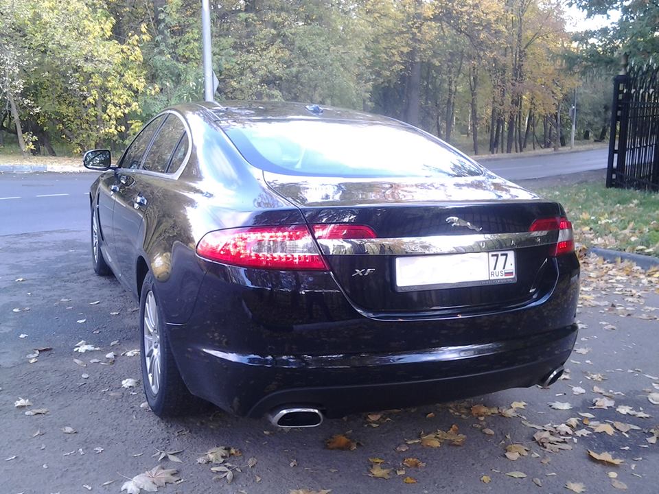 Ягуар XF