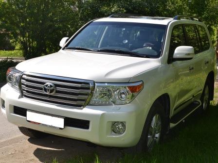 Toyota Land Cruiser 200