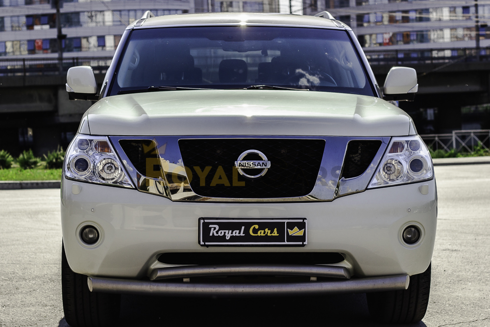 Nissan Patrol Белый