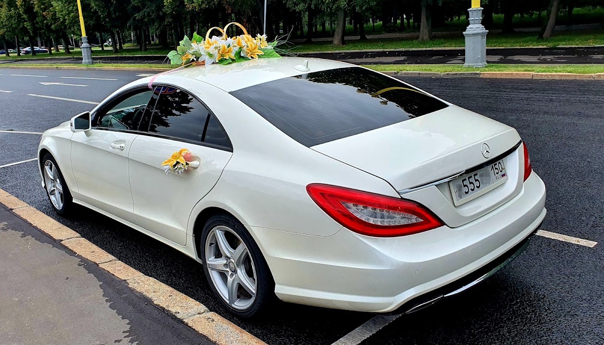 Mercedes CLS, белый