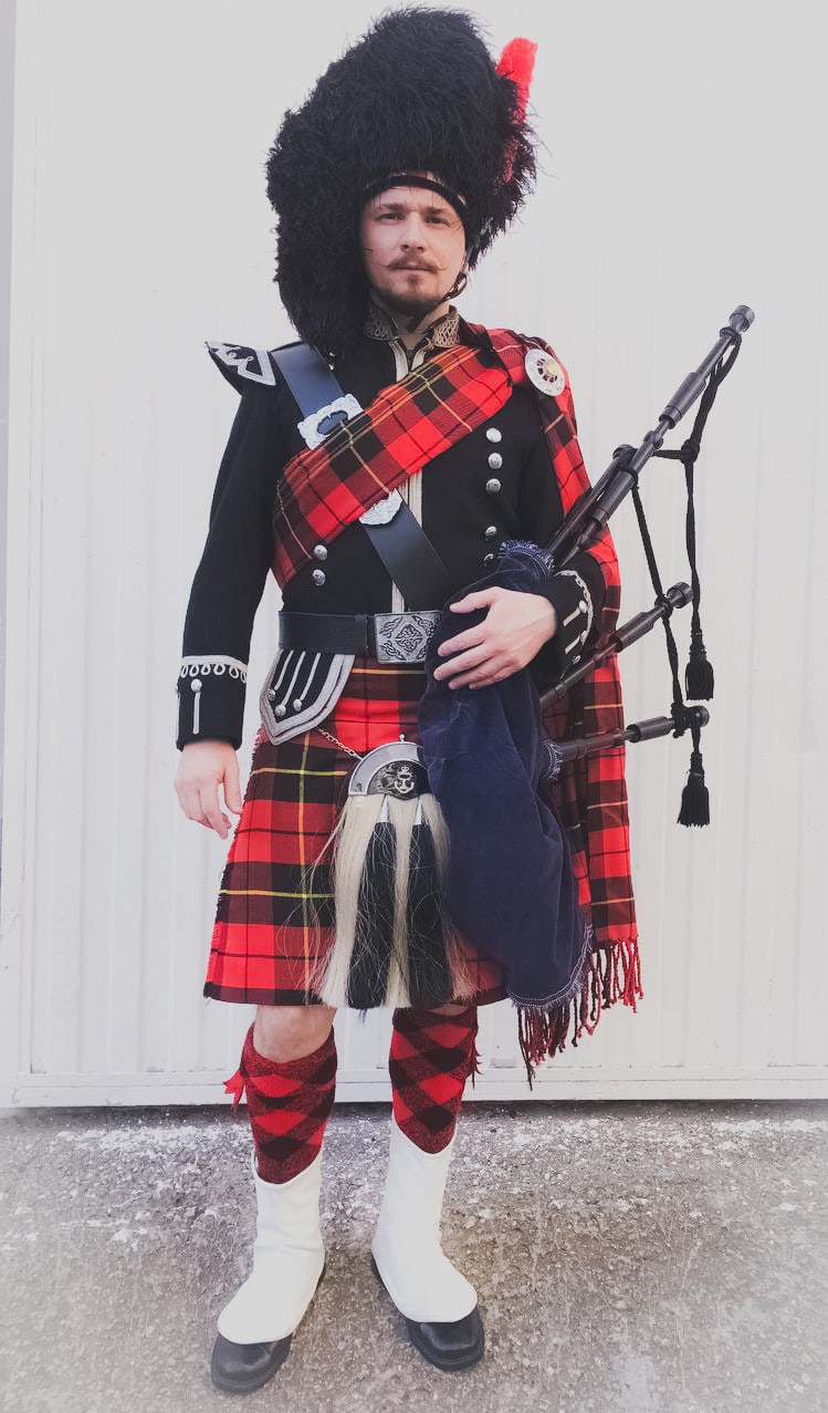 The Ghost Piper
