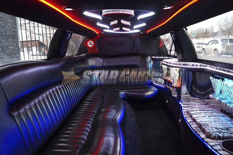Lincoln Town Car (10 мест)