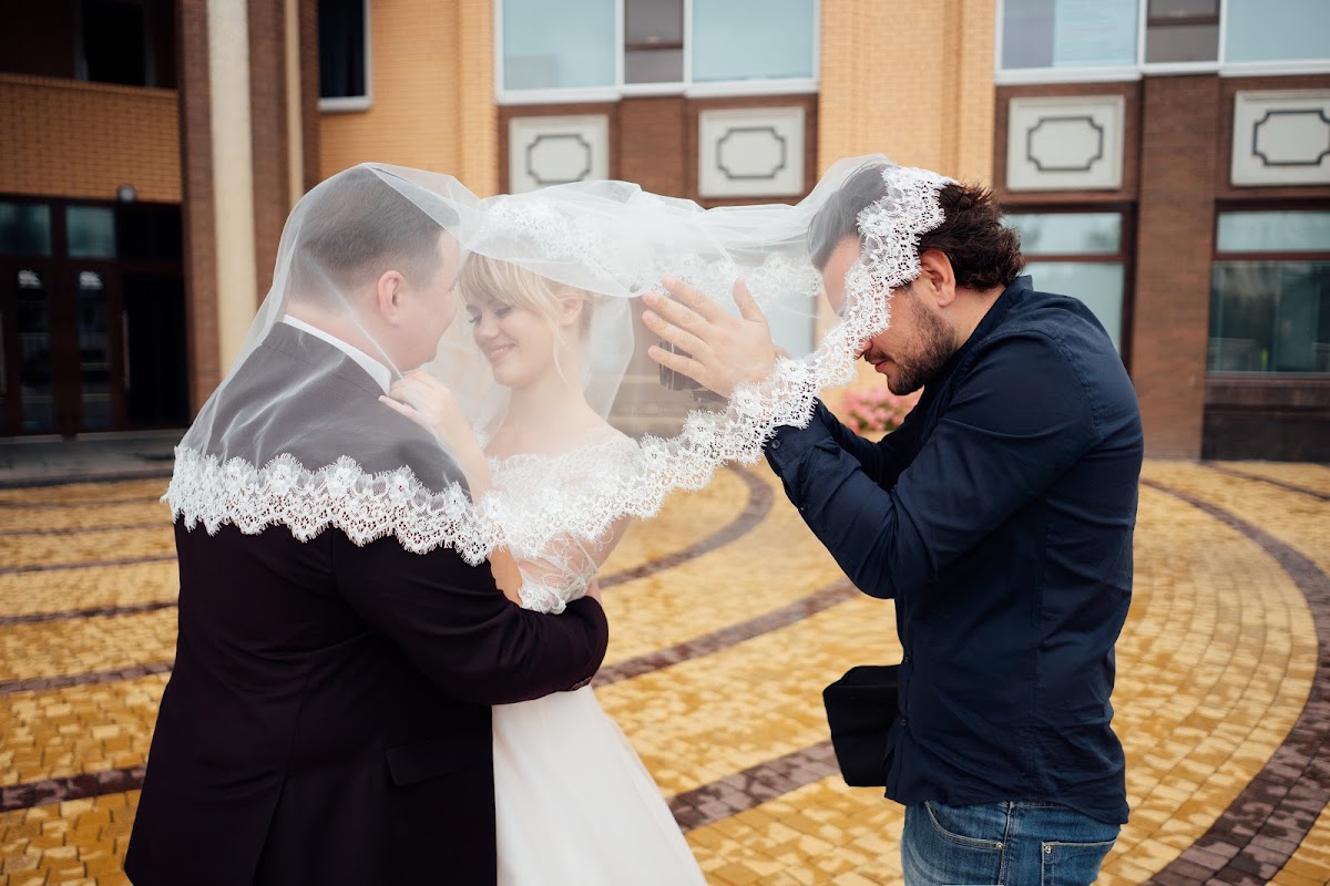 За кадром