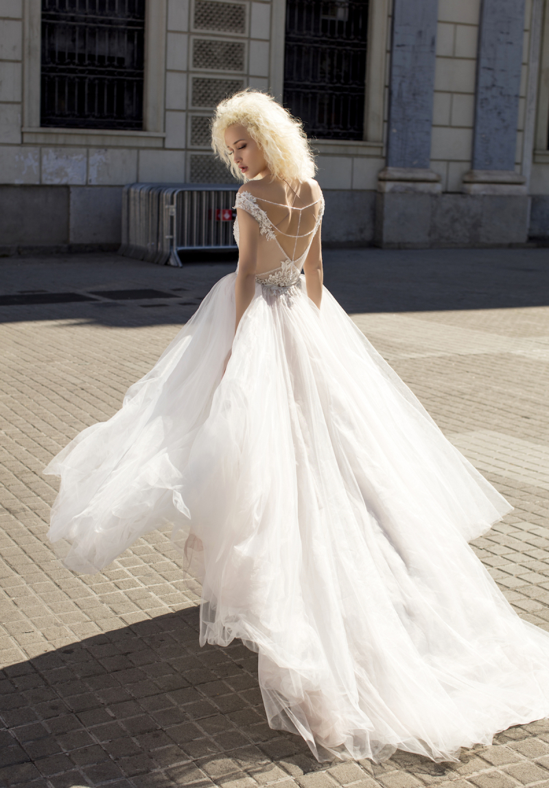 Valencia Rose 08082 — кадр 2 из 4