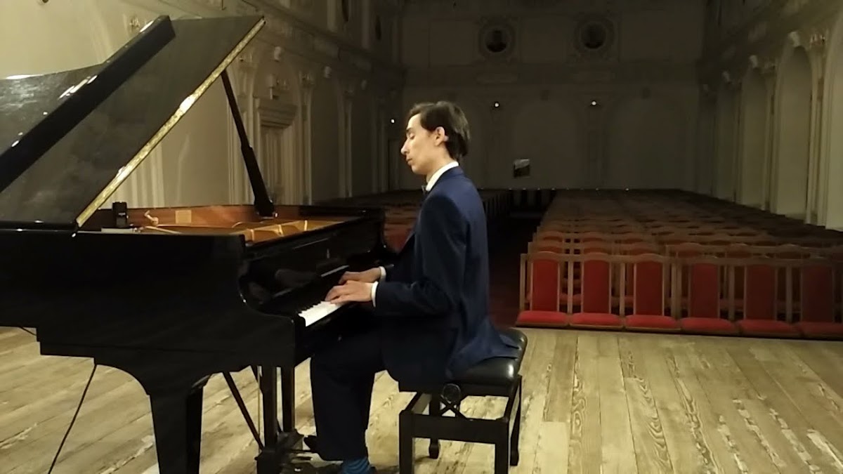 Видео