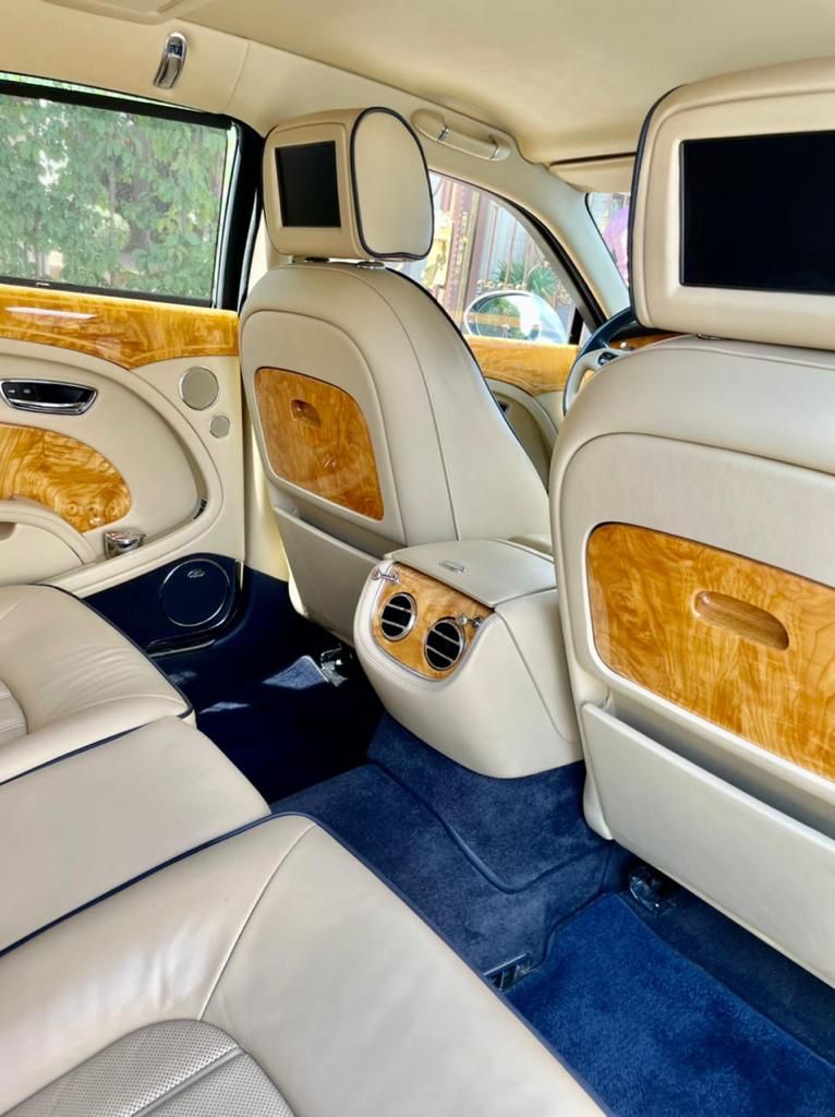 Bentley Mulsanne — кадр 4 из 4