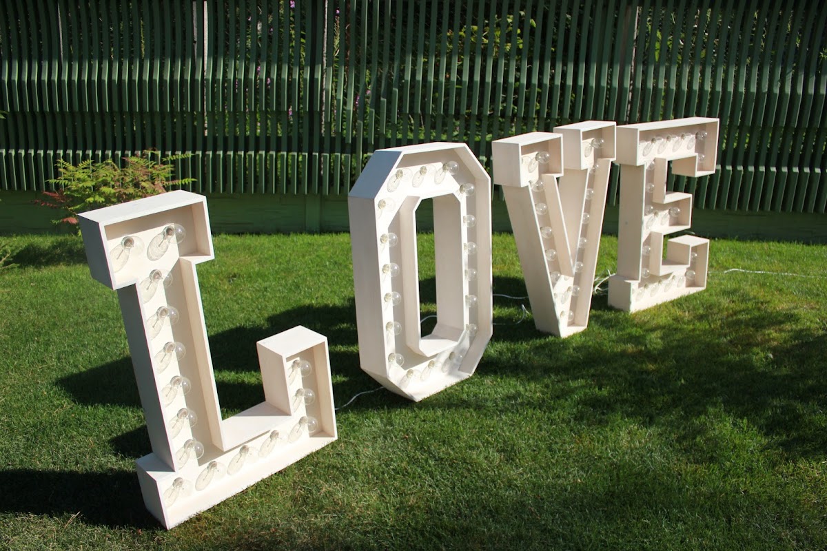 Аренда комплект букв LOVE