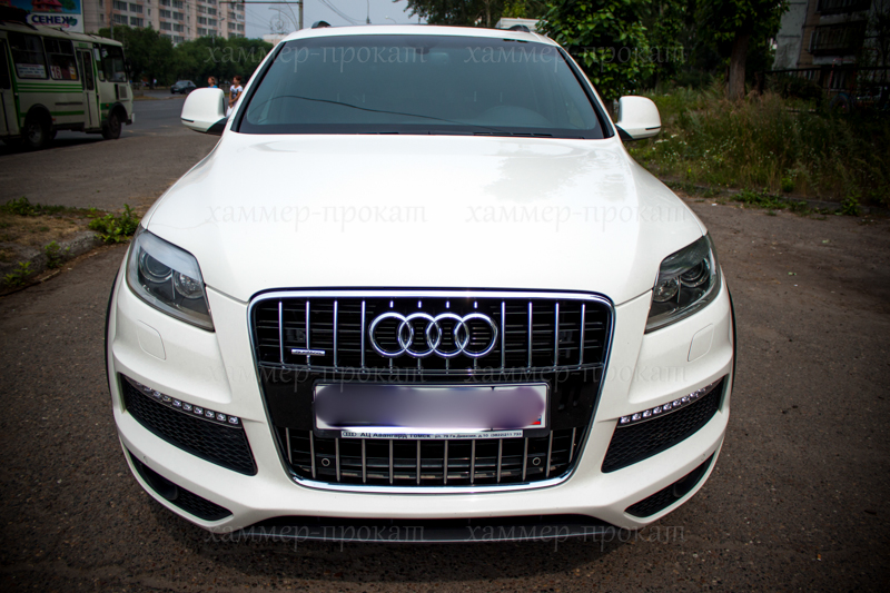 Ауди Q7