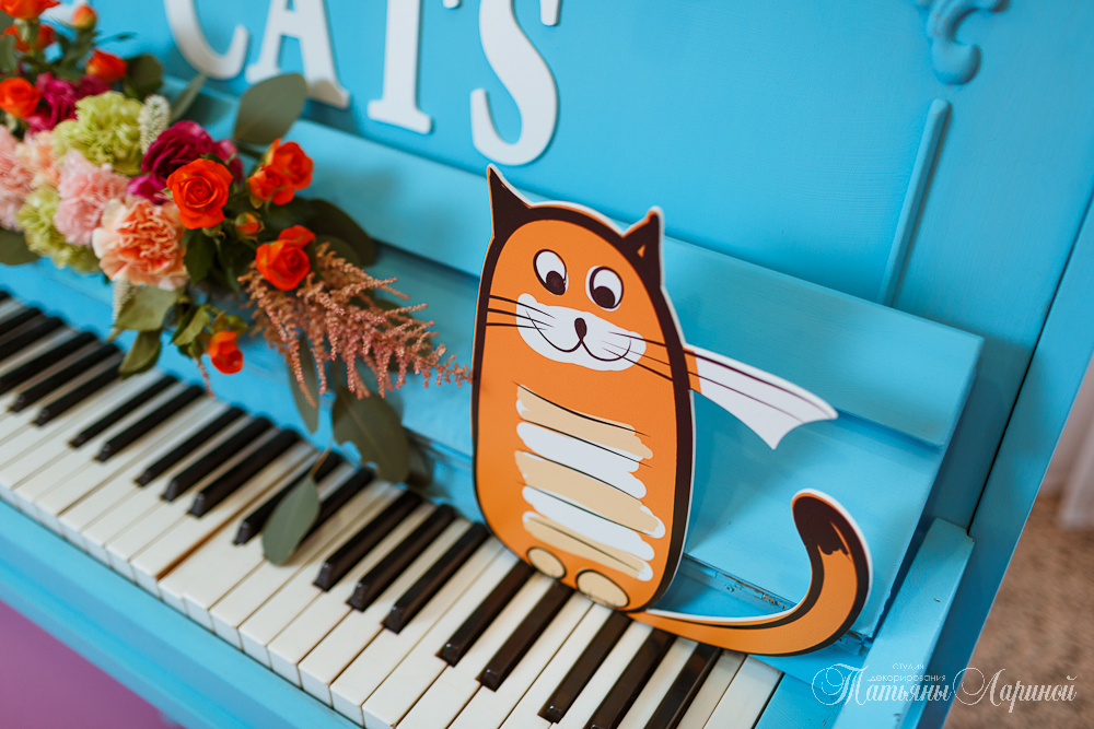Love cats