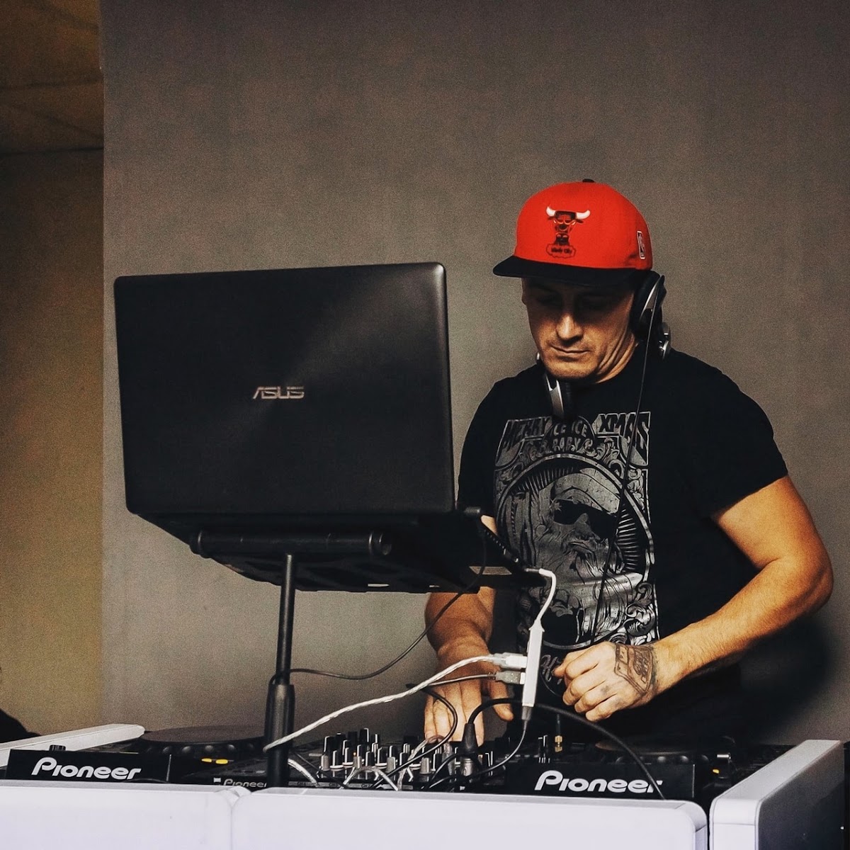 DJ ВИТАЛИЙ LIFE