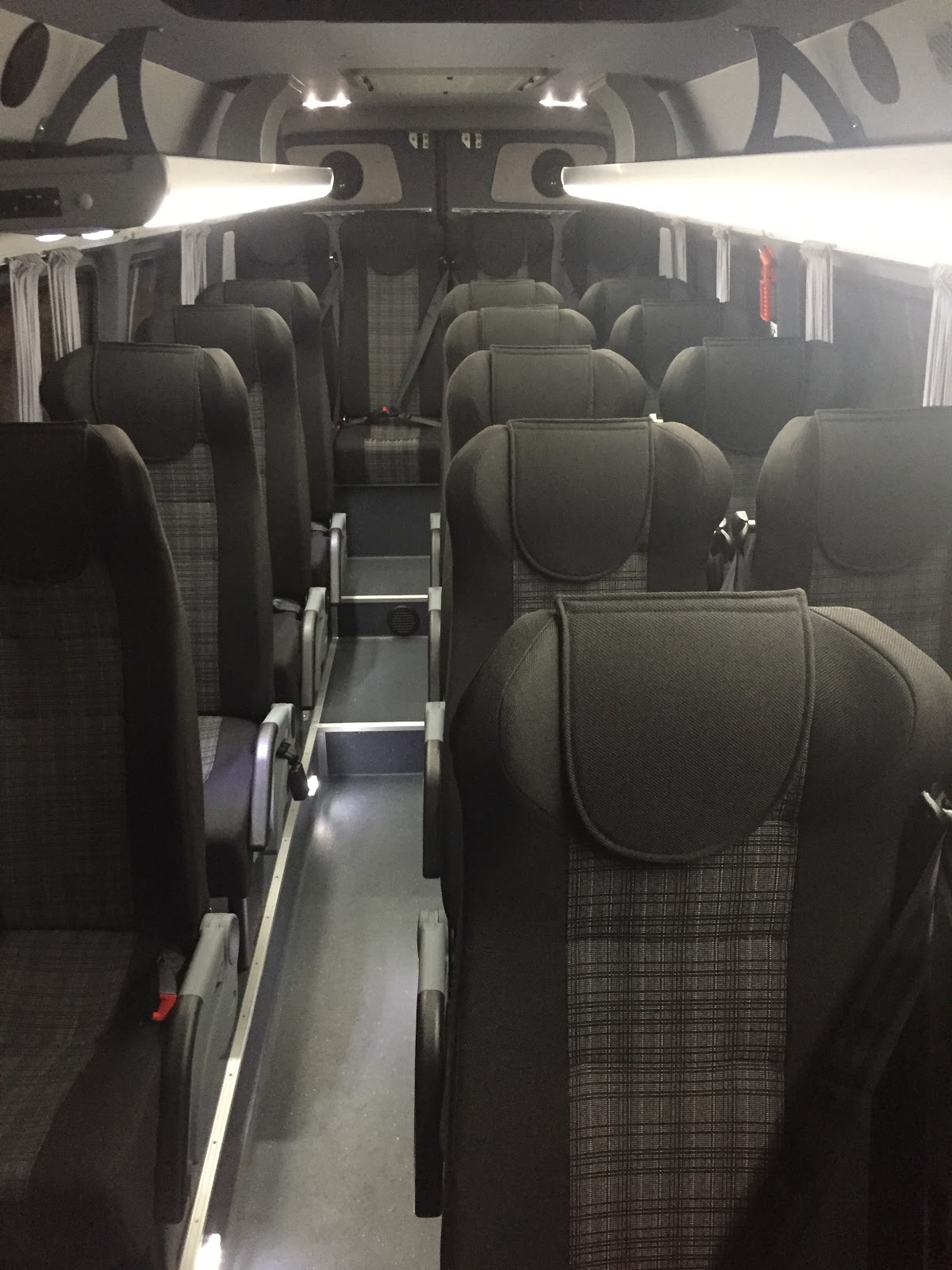 Мерседес Sprinter 19 мест — кадр 5 из 6