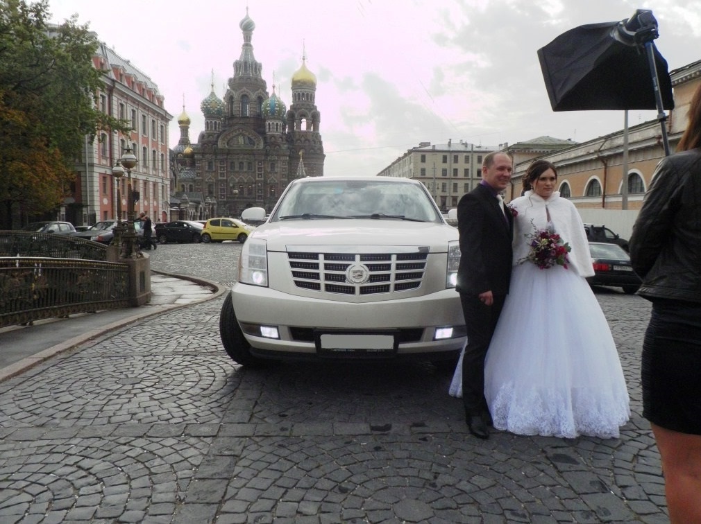 Cadillac 7mest Escalade